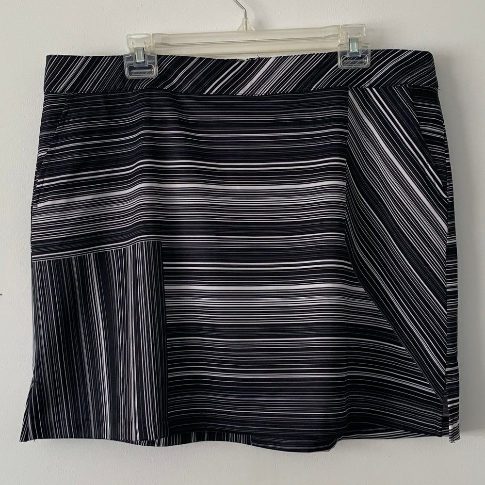 Lady Hagen Size 16 Empower Stripe Woven Golf Skort